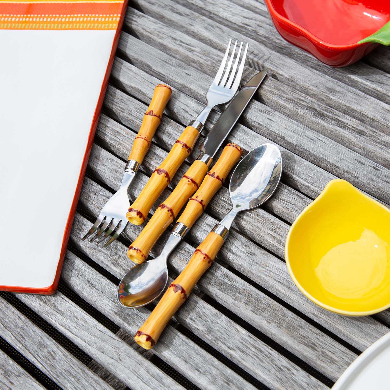 Thekbunny Bamboo Handle 20 Piece Flatware Set