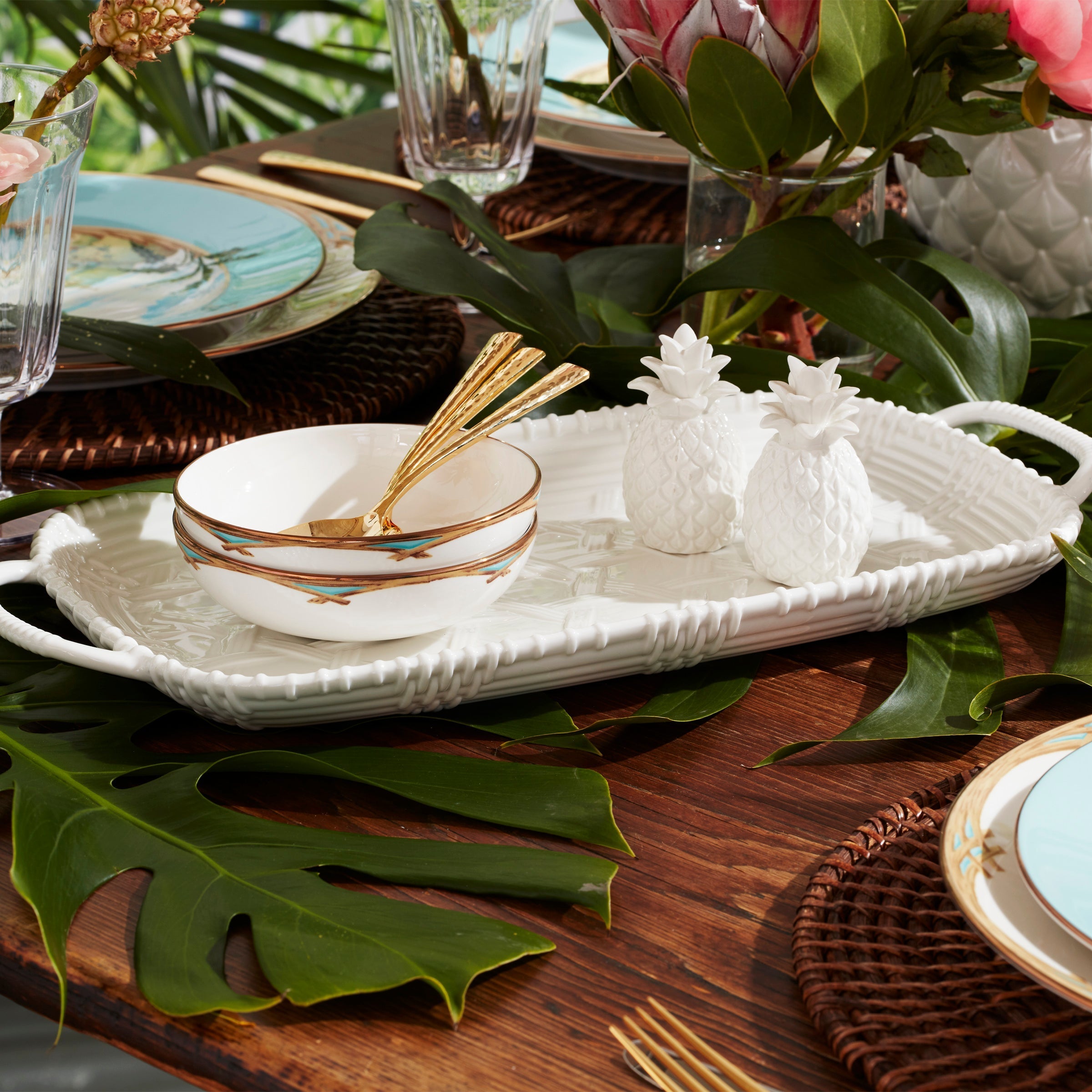 Thekbunny British Colonial Bamboo Fruit Bowl