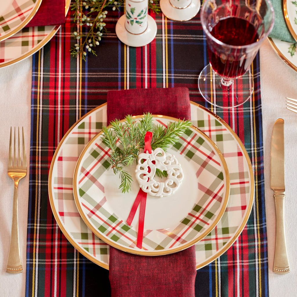 Holiday Plaid Dinner Plates - Set of 4