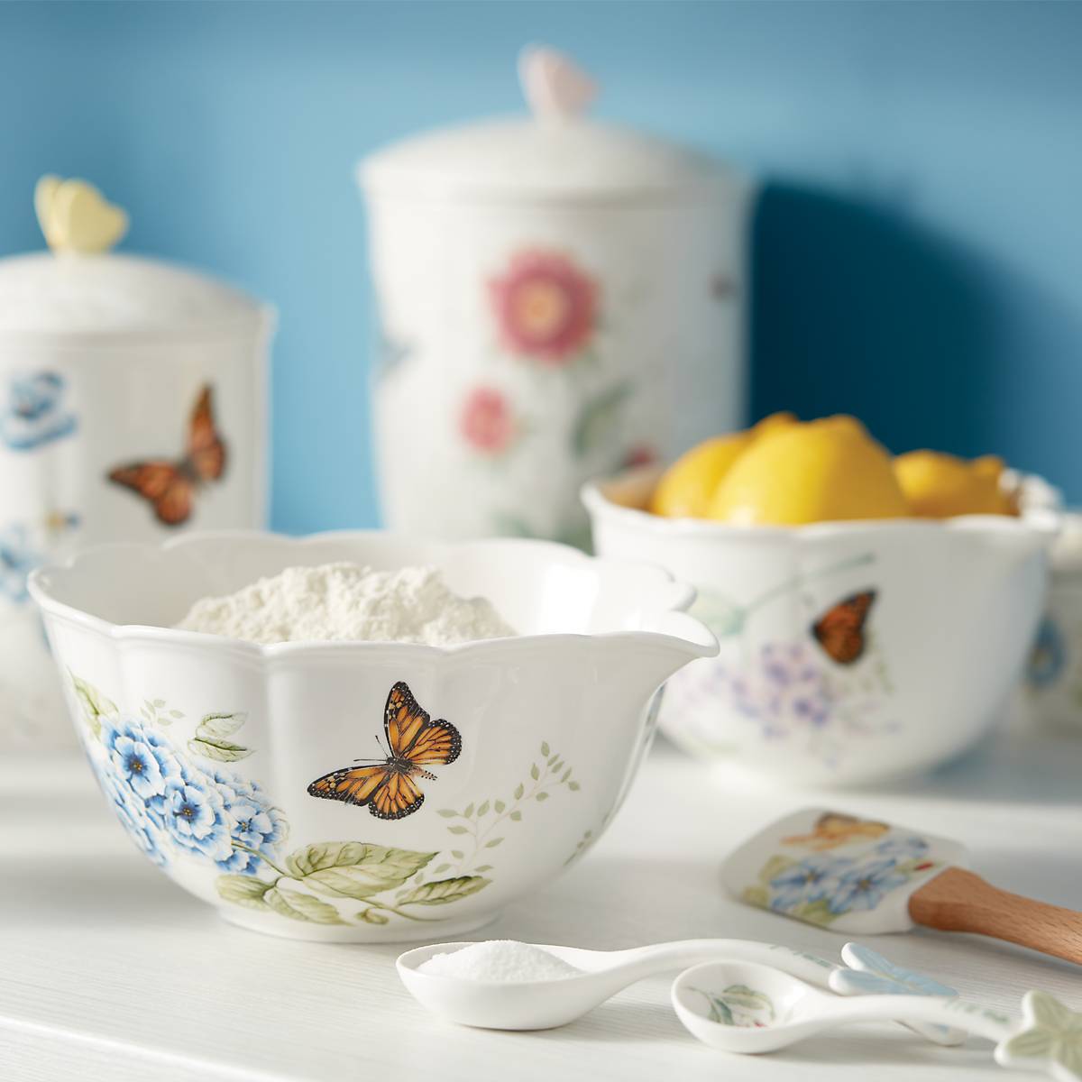 Thekbunny Butterfly Meadow 2-Piece Nesting Bowl Set