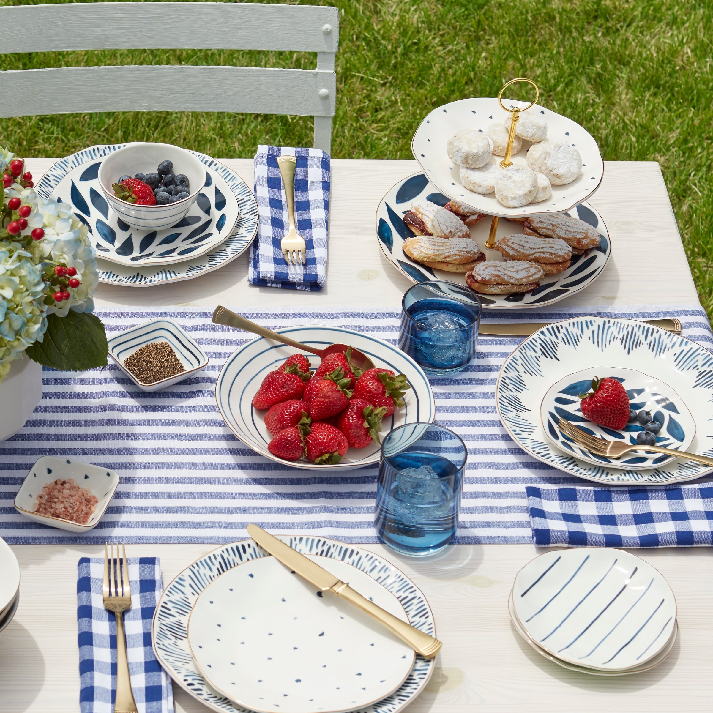 Thekbunny Blue Bay Dessert Bowls - Set of 4