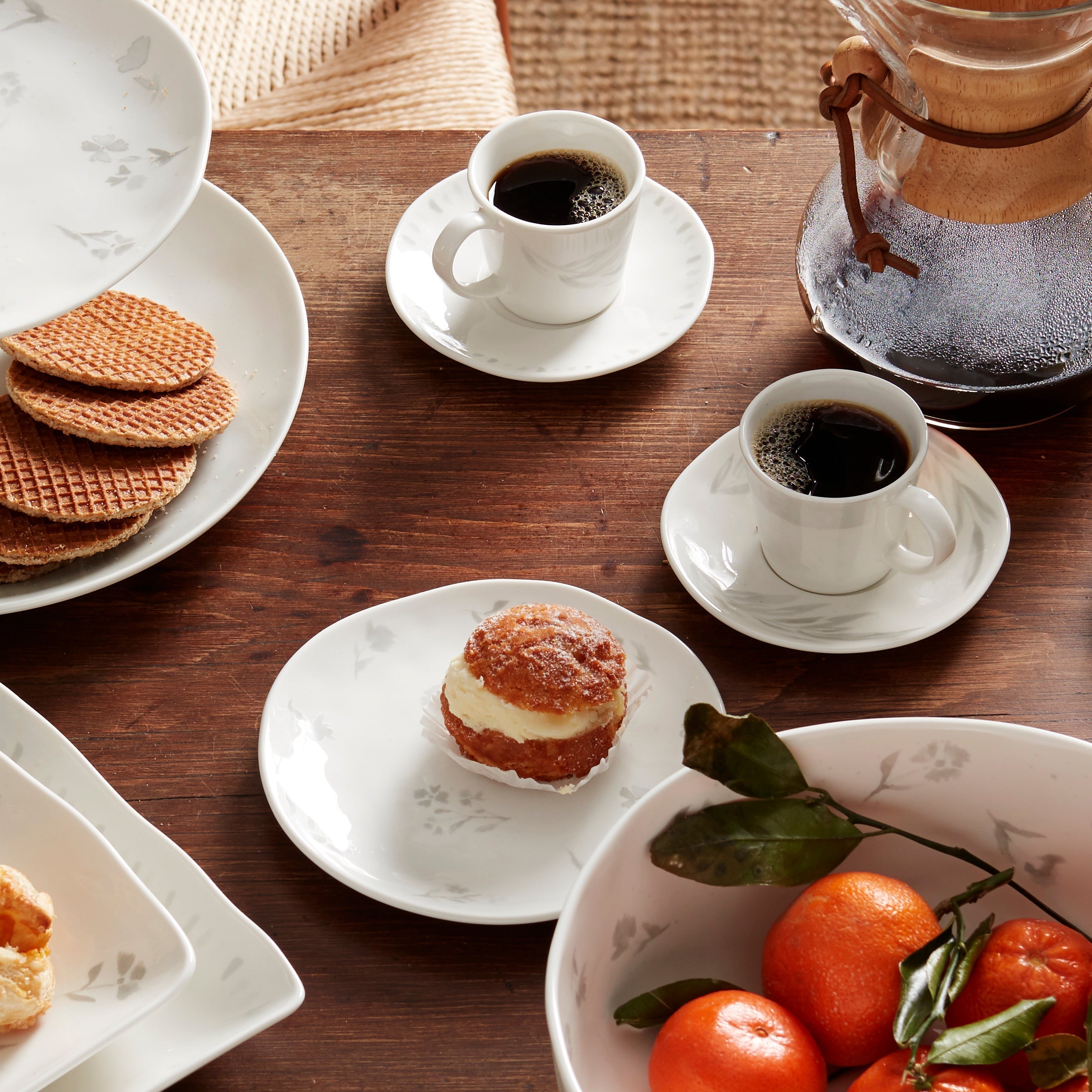 Thekbunny  Oyster Bay 8-Piece Espresso Cup & Saucer Set