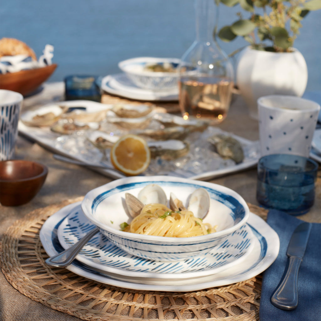 Thekbunny Blue Bay Melamine 20-Piece Dinnerware Set
