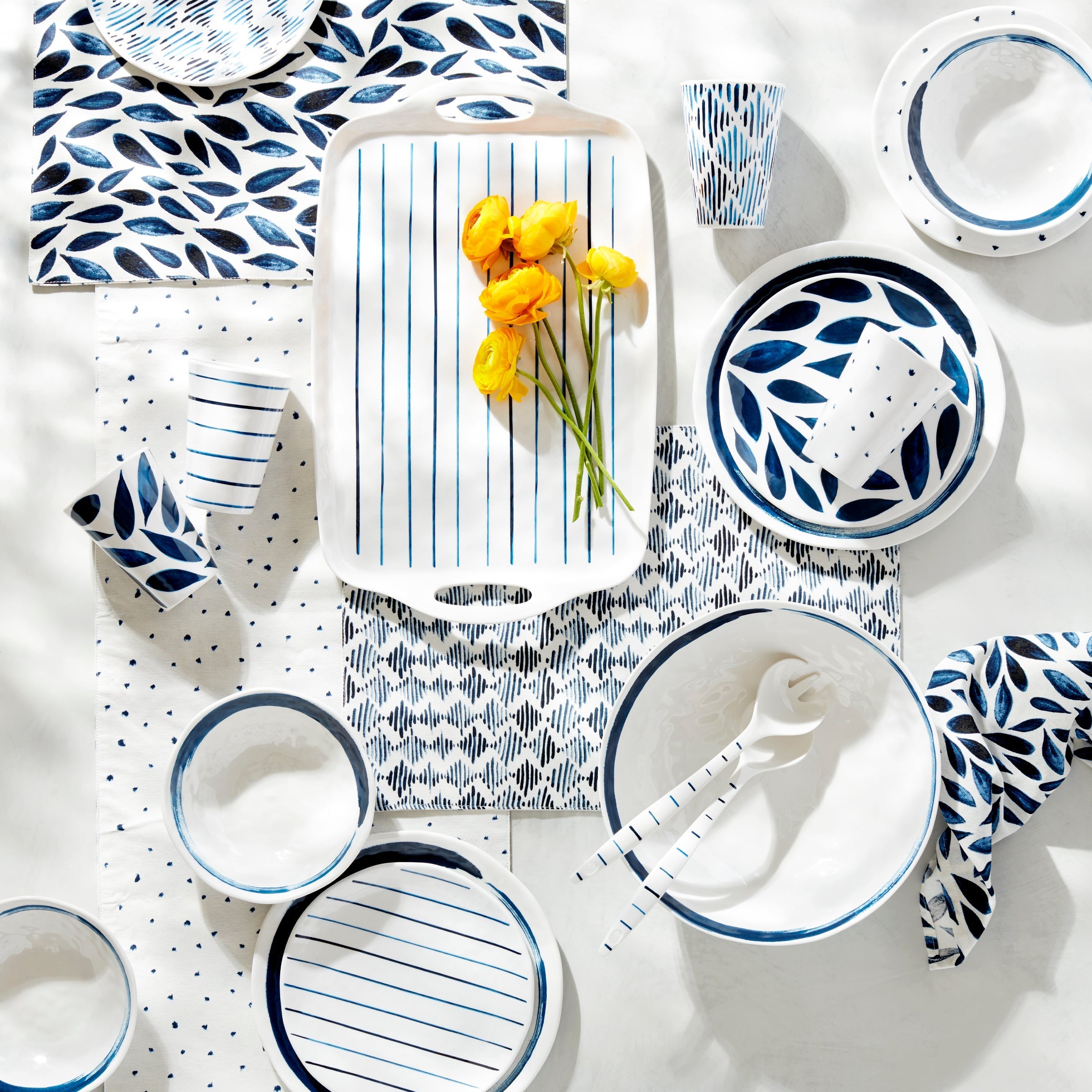 Thekbunny Blue Bay Melamine 20-Piece Dinnerware Set
