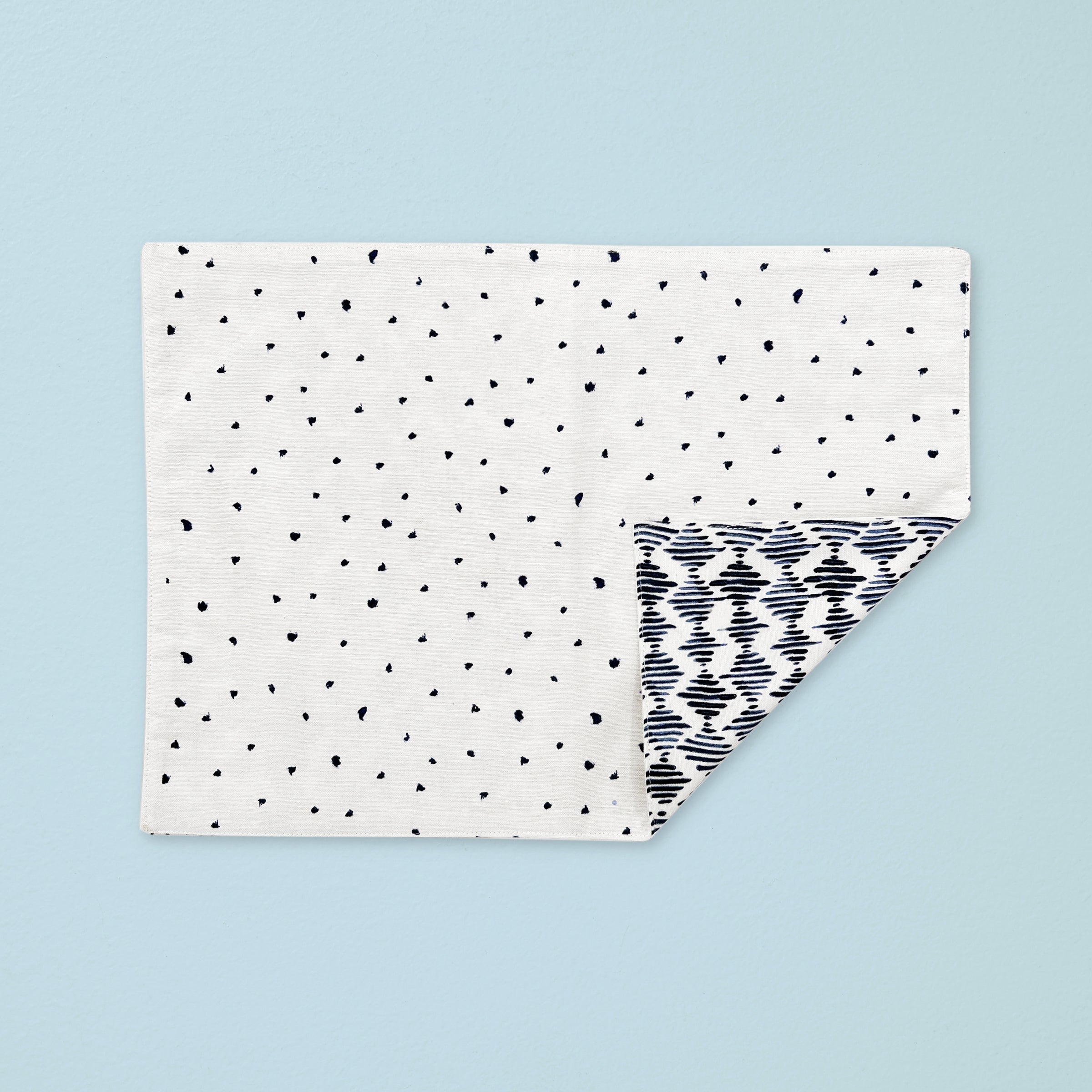 Thekbunny Blue Bay Diamond/Dot Reversible Placemat