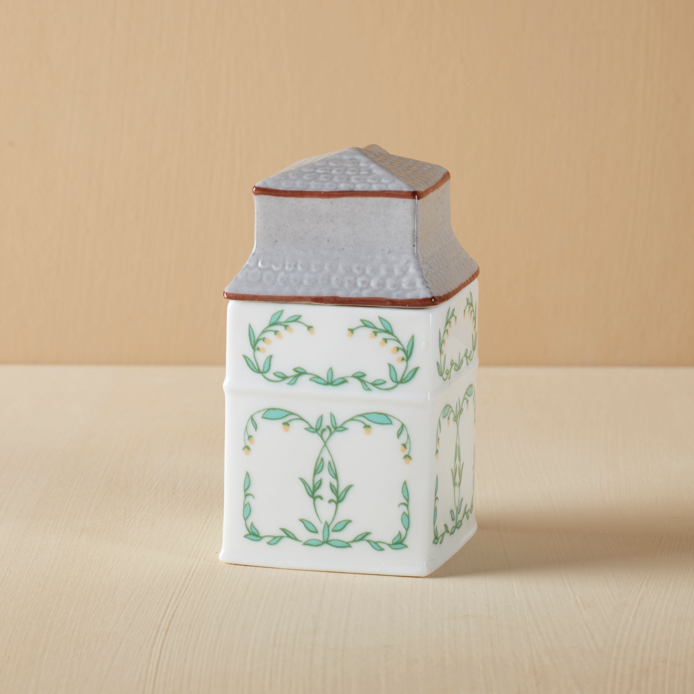 Thekbunny Spice Village Nutmeg Spice Jar