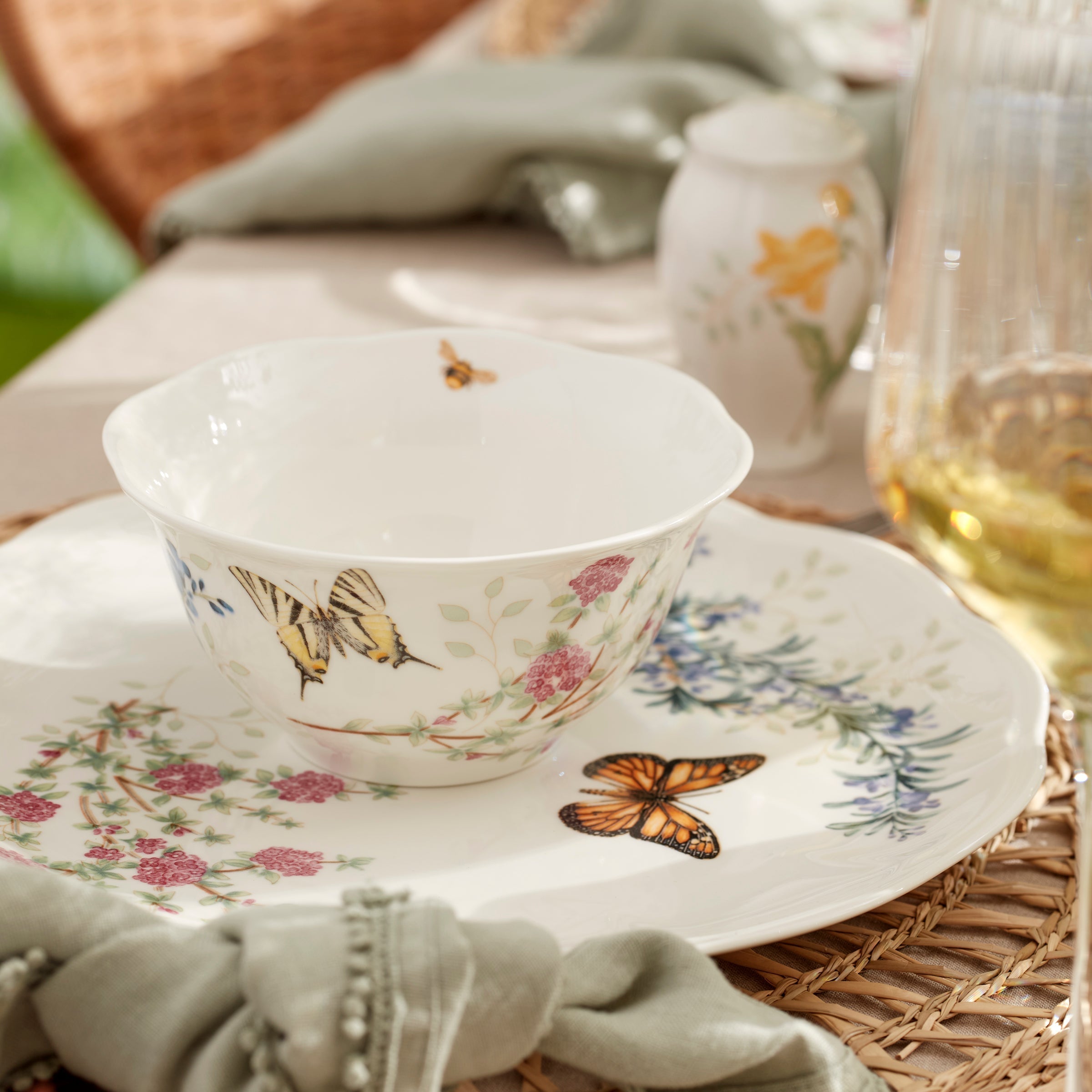 Thekbunny Butterfly Meadow Herbs Rice Bowls - Set of 4