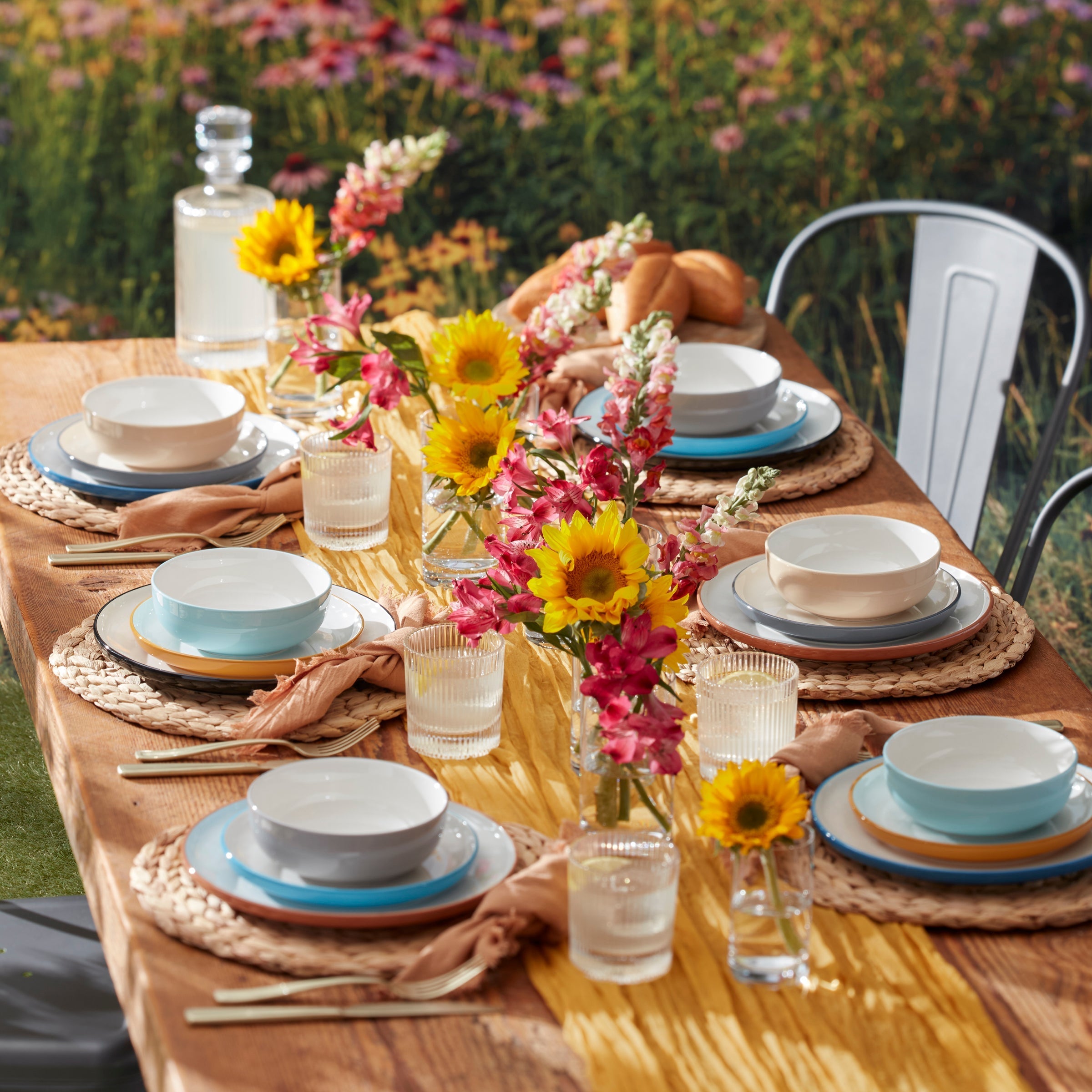 Thekbunny 24 Seven Colors Turquoise 12-Piece Dinnerware Set