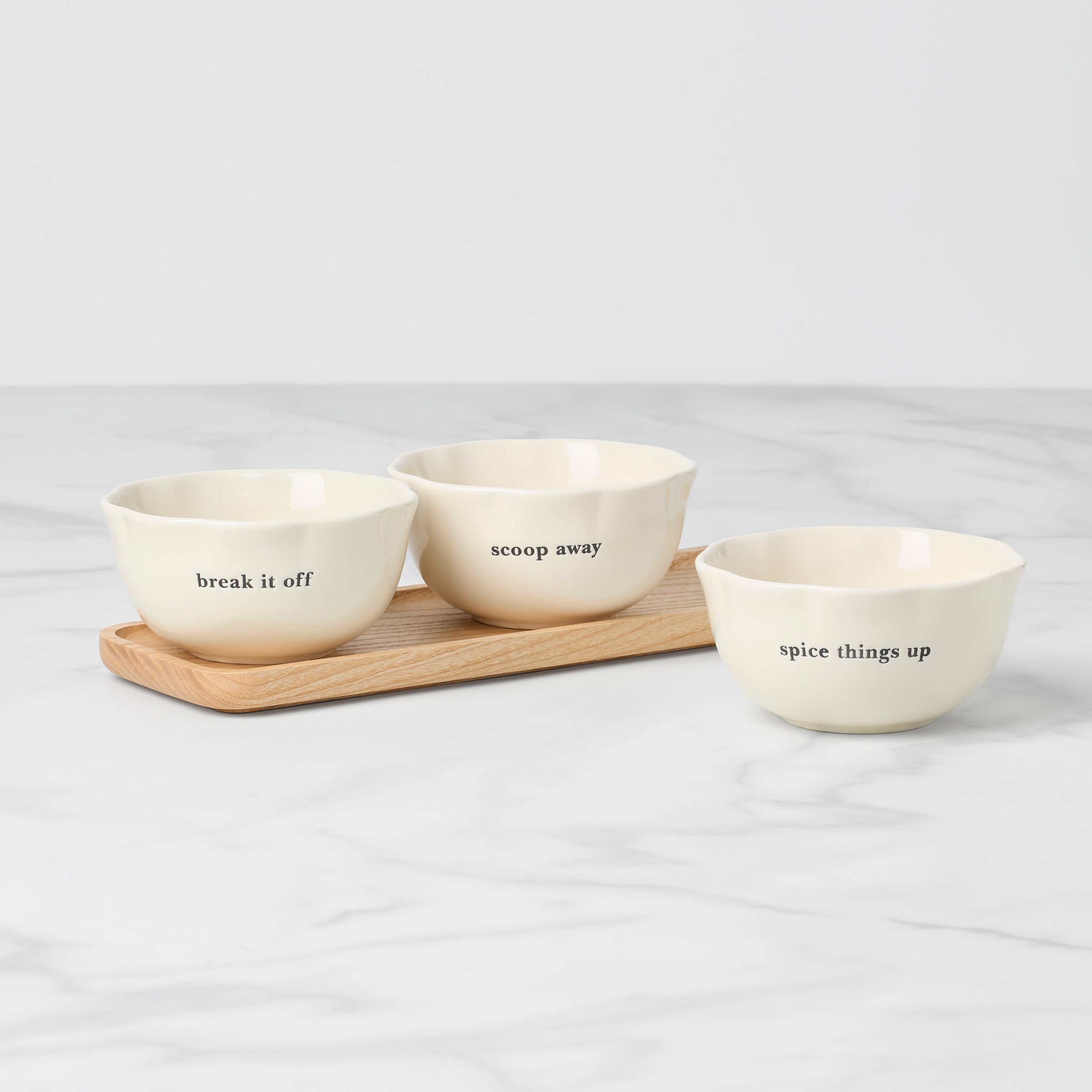Thekbunny What A Treat 3-Piece Dip Bowls with Tray Set