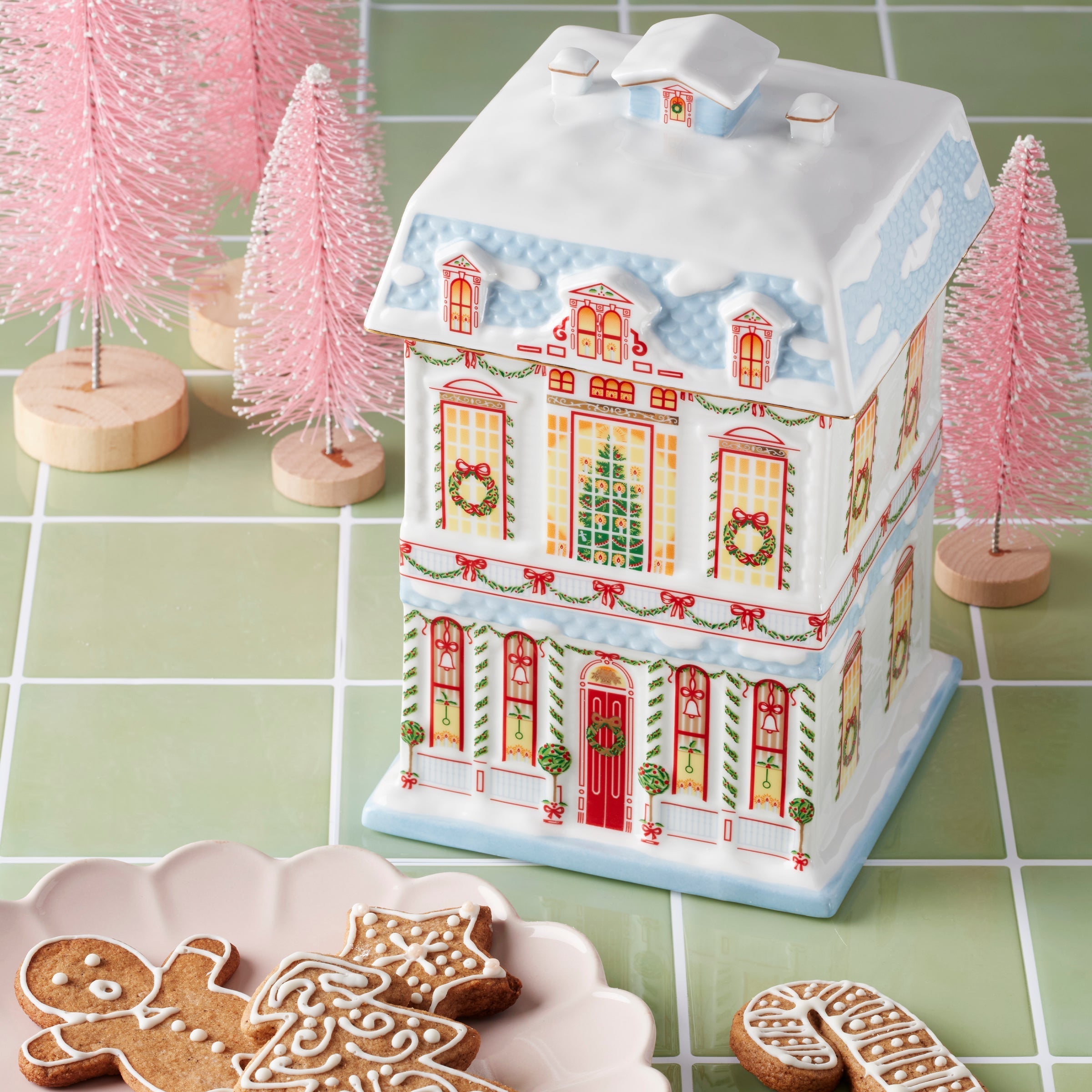 Thekbunny Holiday Village Christmas Cookie Jar