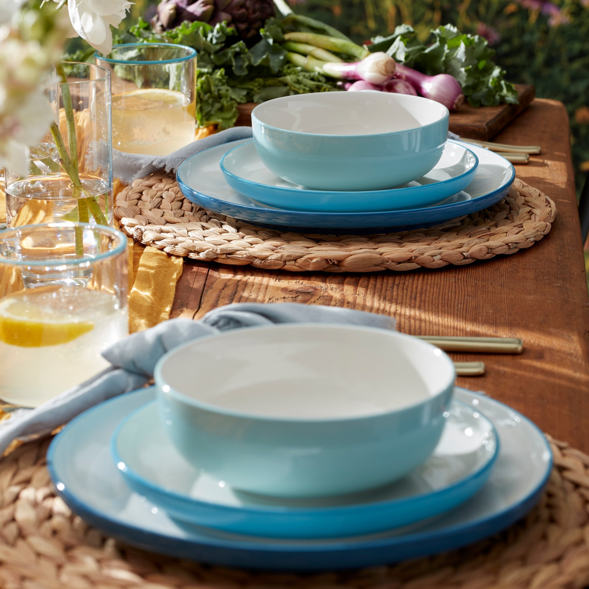 Thekbunny 24 Seven Colors Turquoise 12-Piece Dinnerware Set