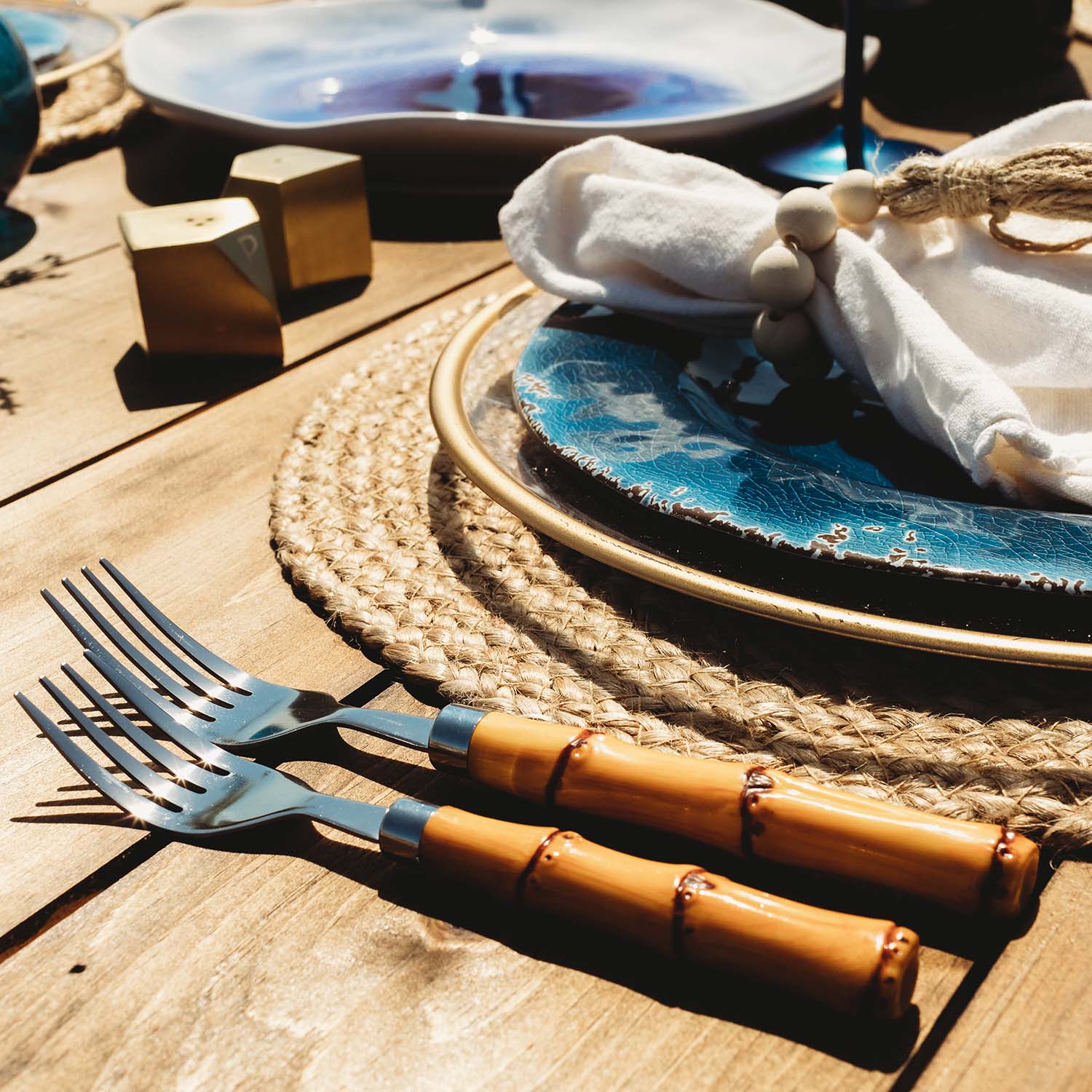 Thekbunny Bamboo Handle 20 Piece Flatware Set
