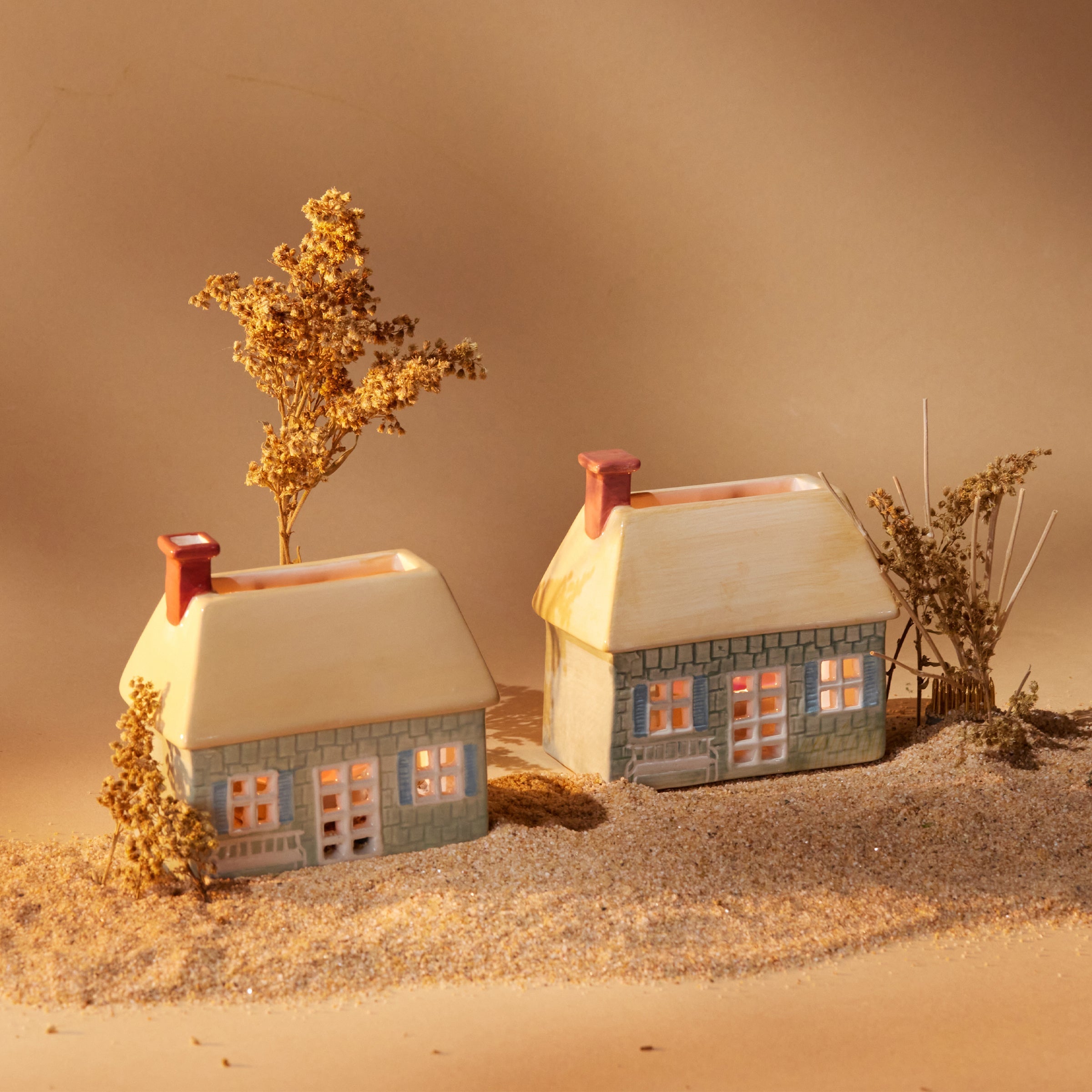 Thekbunny Incense House with Tea Light + 20 Cones, English Cottage